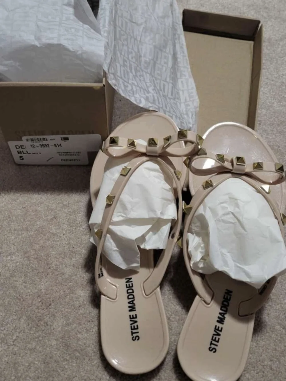 Steve Madden Nude Pink Bow Sandals with Gold Studs - Picture 1 of 4